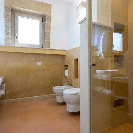 Arbor Exclusive Bed & Breakfast