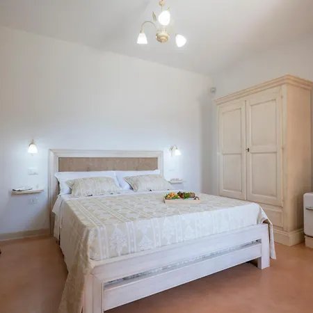 Arbor Exclusive Bed & Breakfast *