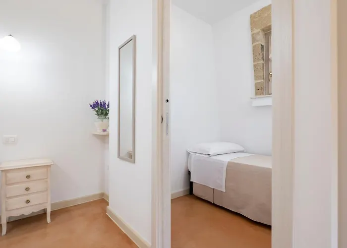 Arbor Exclusive Bed & Breakfast 4*